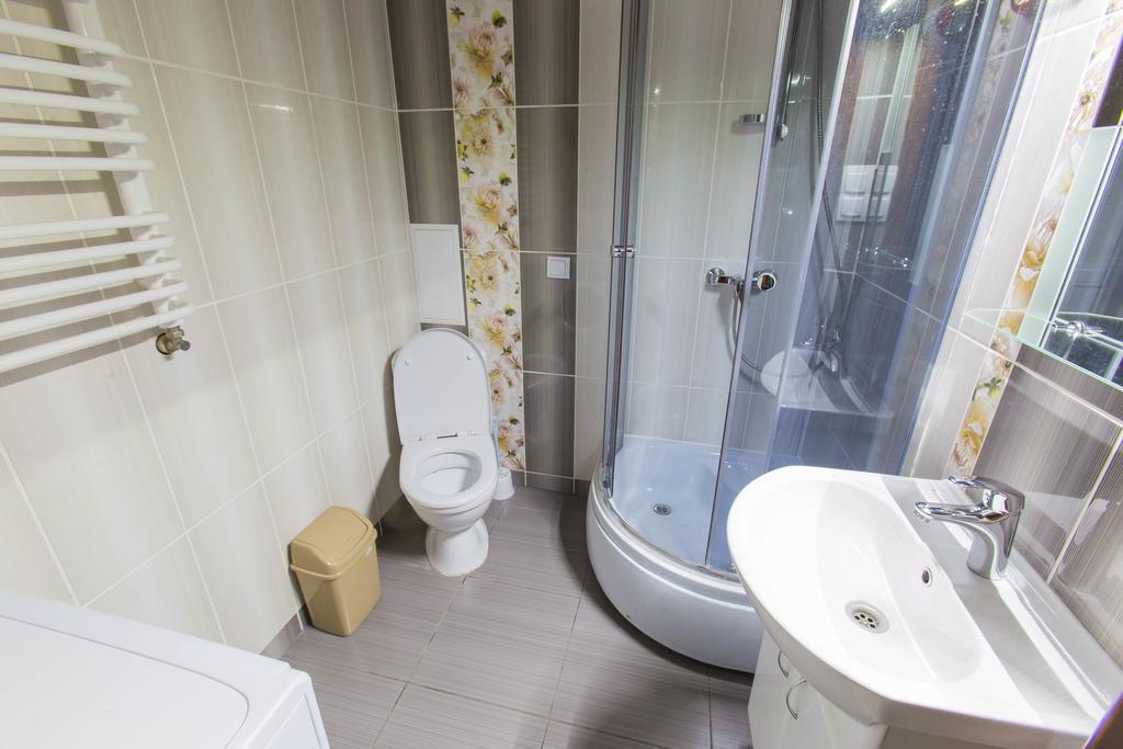 Modern Apartment On Akademika Sakharova 27A Iwano-Frankiwsk Zewnętrze zdjęcie