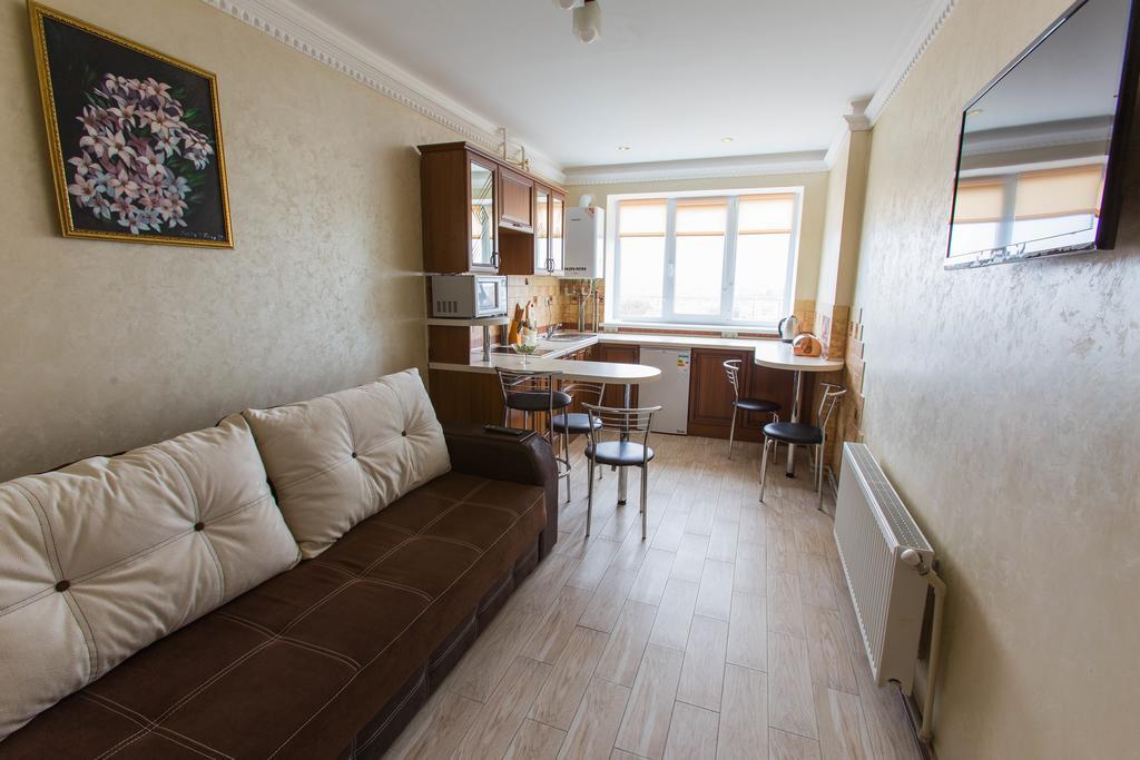Modern Apartment On Akademika Sakharova 27A Iwano-Frankiwsk Zewnętrze zdjęcie