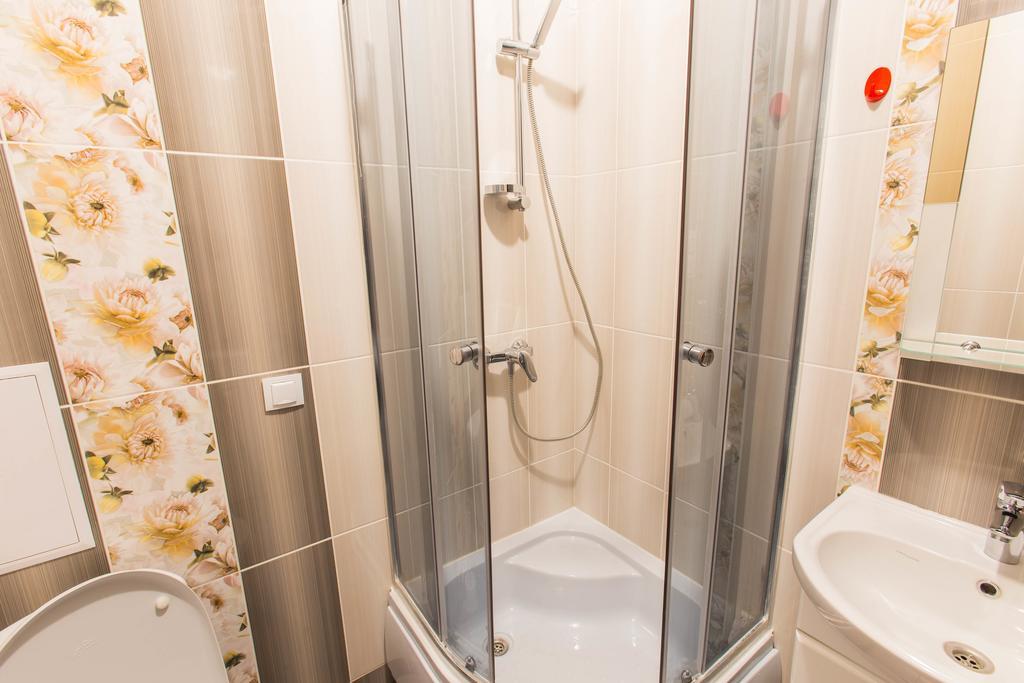 Modern Apartment On Akademika Sakharova 27A Iwano-Frankiwsk Zewnętrze zdjęcie